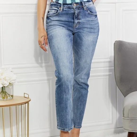 NWT Kancan Full Size Amara High Rise Slim Straight Jeans Plus Size - Picture 1 of 2